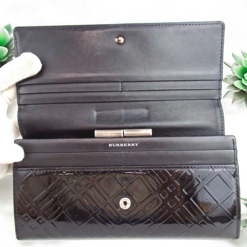 BURBERRY Nova Check Patent Leather Kisslock Long Wallet ๐ - Picture 4 of 12